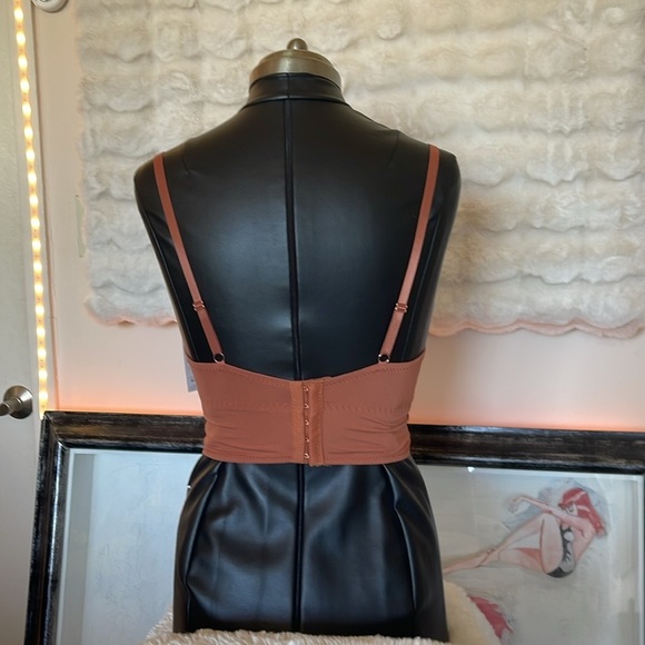 Danskin Brown Corset Bra with Structured Cups - Picture 4 of 8